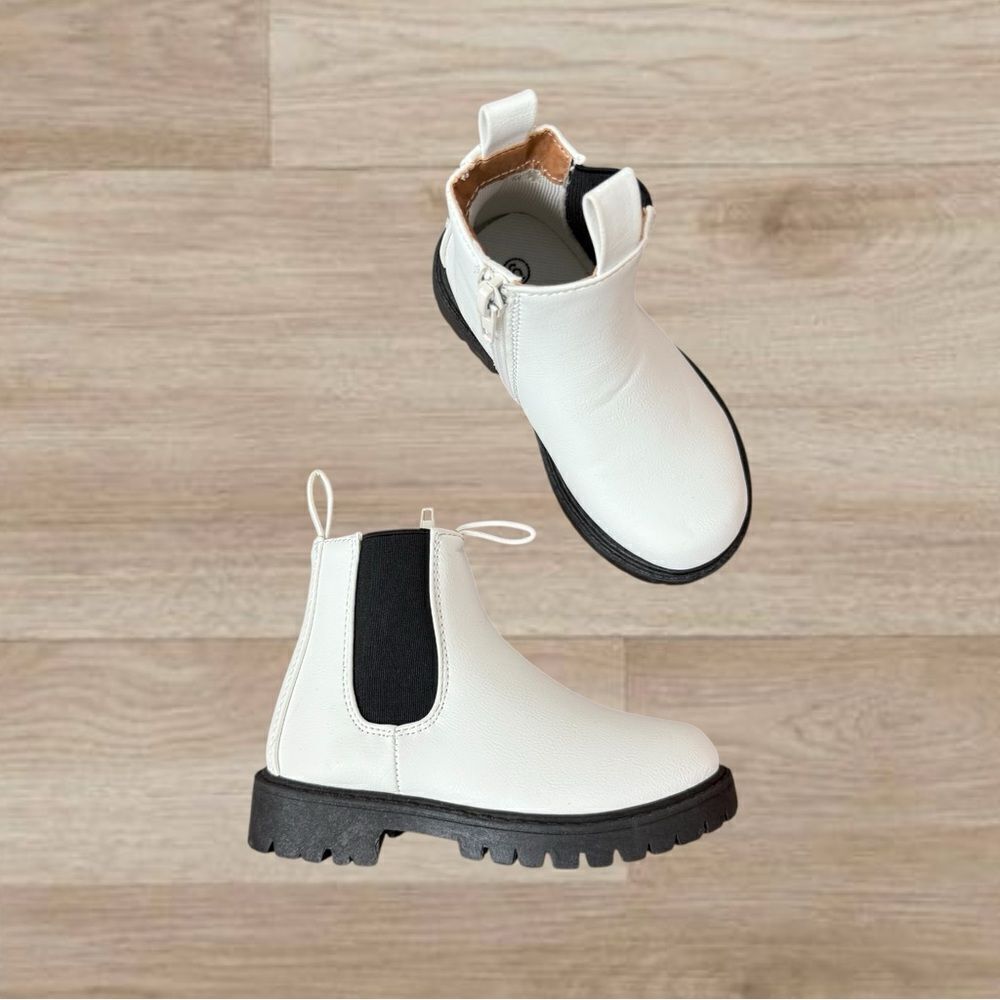Toddler Girls White & Black Chelsea Boots | Size 6 | Sparkle In Pink